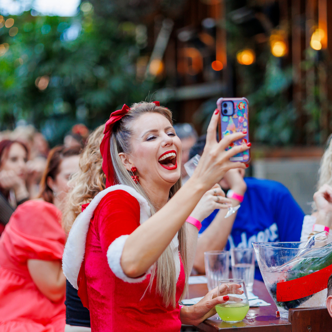 Osbourne Hotel: Christmas Drag Queen Bingo, Christmas Party Fortitude Valley.